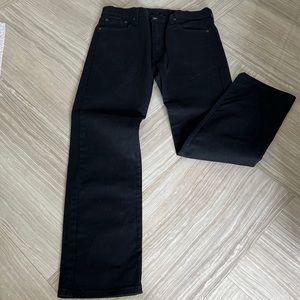 Like new men’s Levi’s jeans. Hemmed to a 28 inch inseam